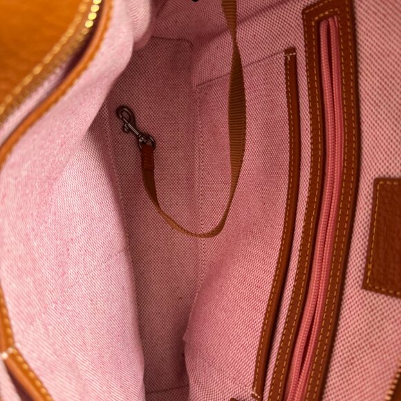 Dooney and Bourke Pebble Grain Charleston Shopper excellent condition - Picture 6 of 6